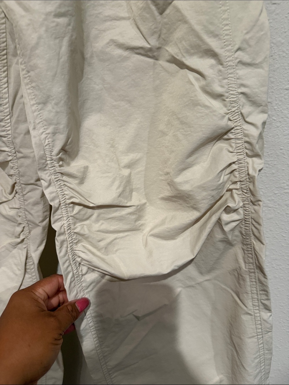 Abercrombie & Fitch Cream Wide-Leg Drawstring Cargo Pants - Picture 8 of 9